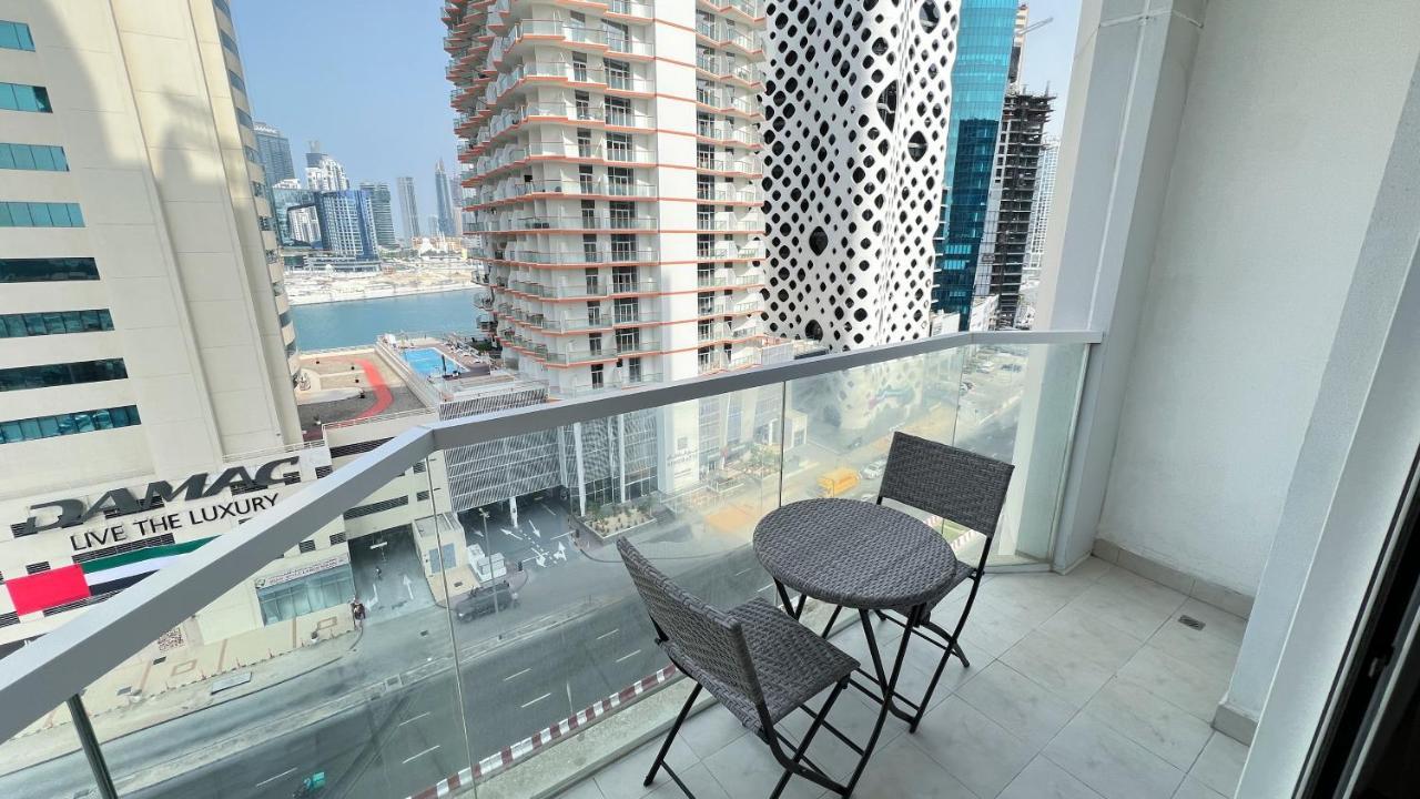 Modern In The Heart Of Business Bay * Dubai